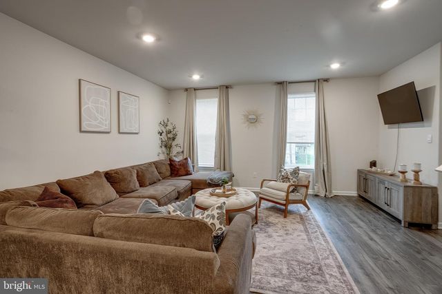 104 LEVIS DR, Mount Holly, NJ 08060