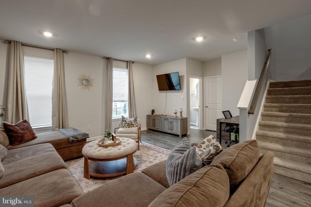 104 LEVIS DR, Mount Holly, NJ 08060