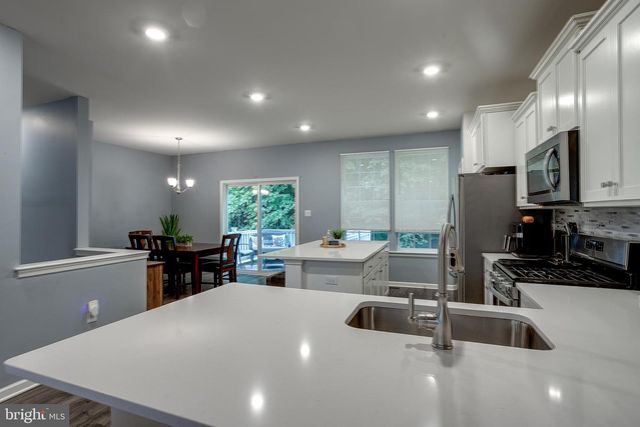104 LEVIS DR, Mount Holly, NJ 08060