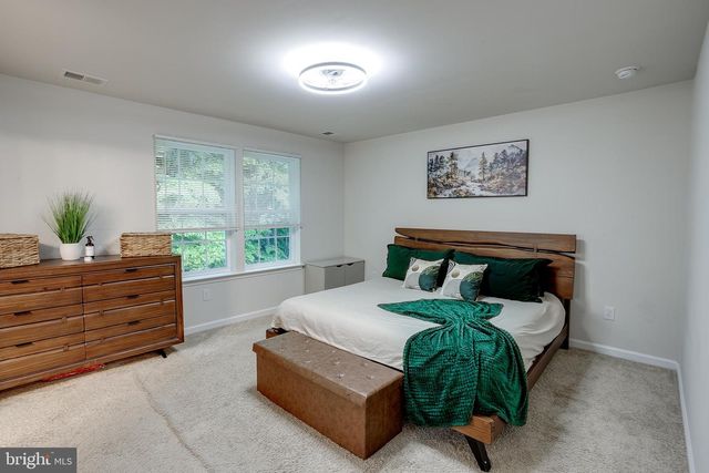 104 LEVIS DR, Mount Holly, NJ 08060