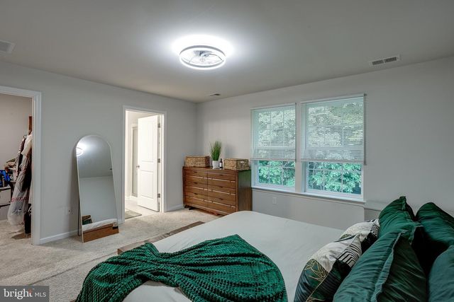 104 LEVIS DR, Mount Holly, NJ 08060