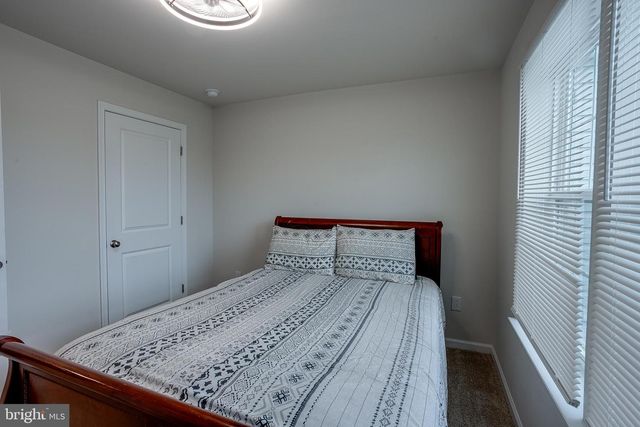 104 LEVIS DR, Mount Holly, NJ 08060