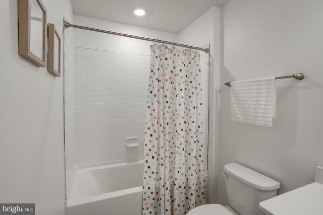 104 LEVIS DR, Mount Holly, NJ 08060