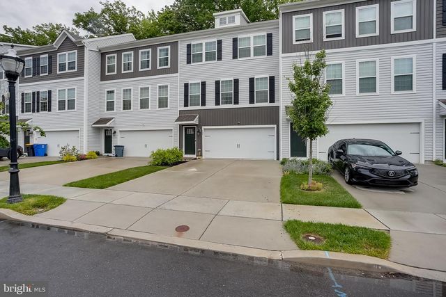 104 LEVIS DR, Mount Holly, NJ 08060