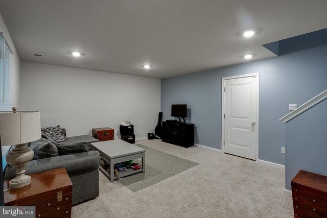104 LEVIS DR, Mount Holly, NJ 08060