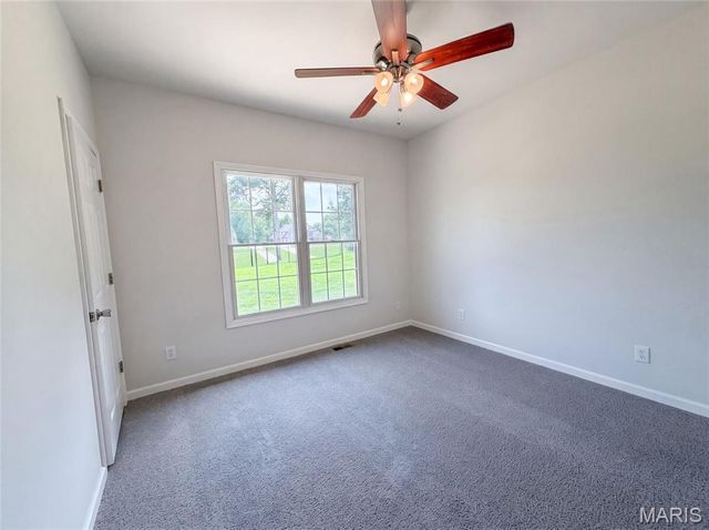 120 Fox Hill Court, Edwardsville, IL 62025