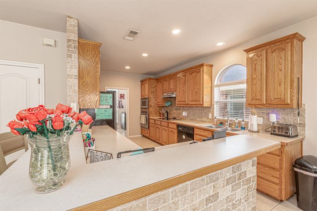 5724 Table Rock Drive, Fort Worth, TX 76131