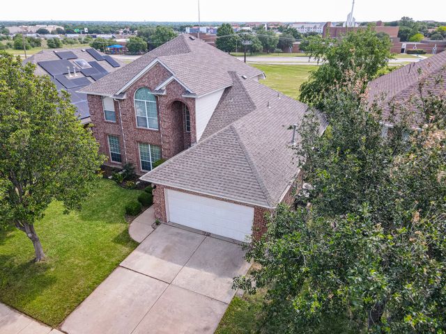 5724 Table Rock Drive, Fort Worth, TX 76131