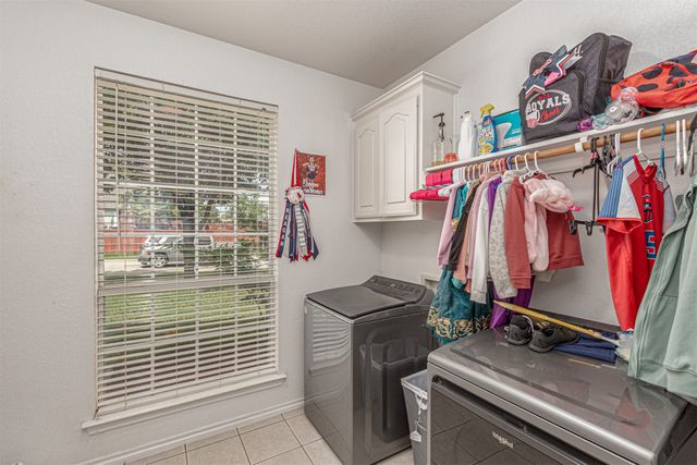 5724 Table Rock Drive, Fort Worth, TX 76131