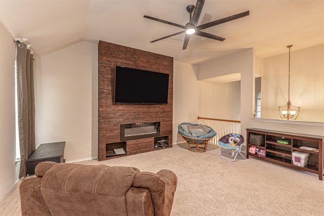 5724 Table Rock Drive, Fort Worth, TX 76131