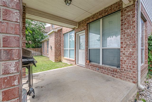 5724 Table Rock Drive, Fort Worth, TX 76131