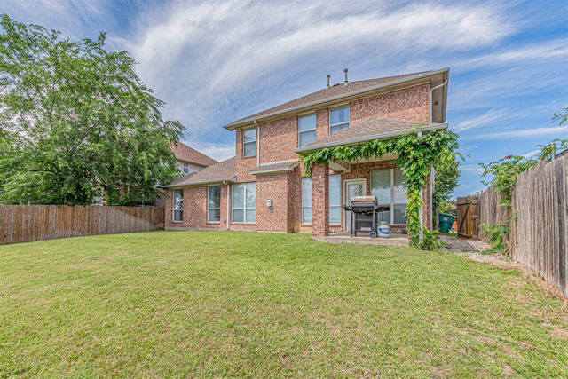 5724 Table Rock Drive, Fort Worth, TX 76131