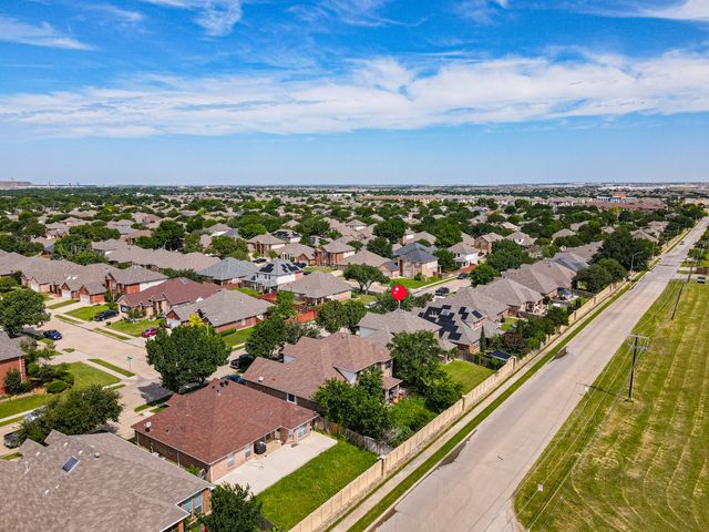 5724 Table Rock Drive, Fort Worth, TX 76131