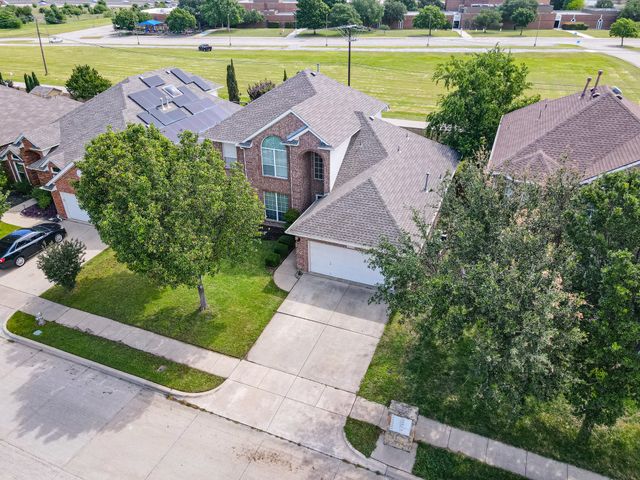 5724 Table Rock Drive, Fort Worth, TX 76131