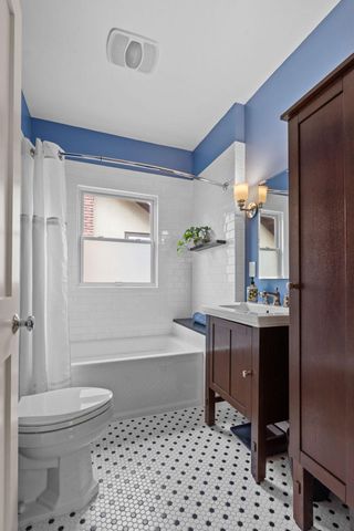 4825 Girard Avenue S, Minneapolis, MN 55419