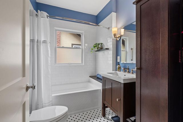 4825 Girard Avenue S, Minneapolis, MN 55419