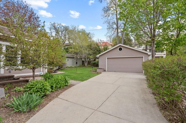 4825 Girard Avenue S, Minneapolis, MN 55419