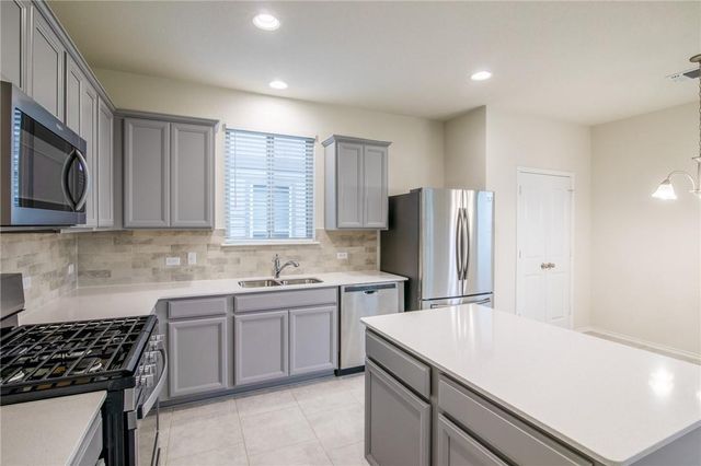 620 Reinhardt BLVD, Georgetown, TX 78626