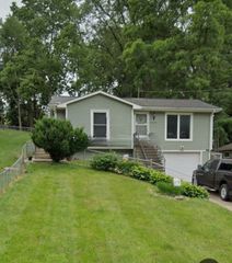 3525 Dubuque Avenue, Des Moines, IA 50317