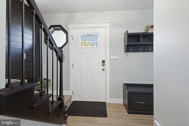 1001 FIELDSTONE CT, Lancaster, PA 17603
