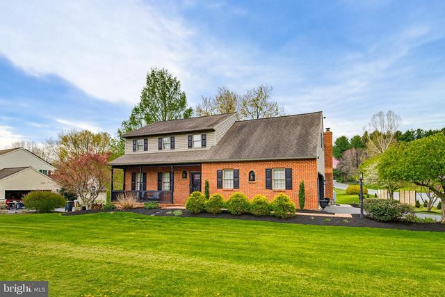 1001 FIELDSTONE CT, Lancaster, PA 17603