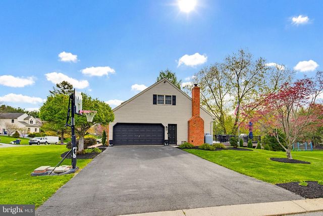 1001 FIELDSTONE CT, Lancaster, PA 17603