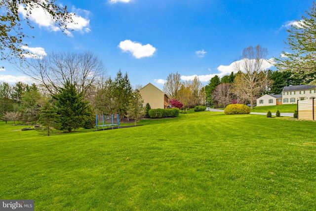 1001 FIELDSTONE CT, Lancaster, PA 17603