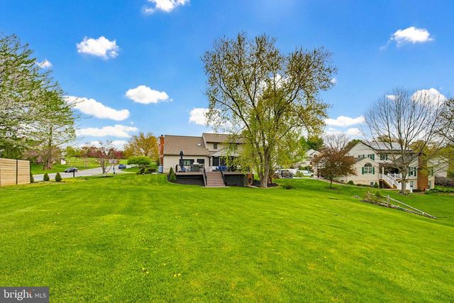 1001 FIELDSTONE CT, Lancaster, PA 17603