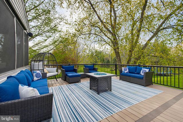 1001 FIELDSTONE CT, Lancaster, PA 17603
