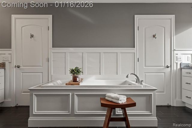 3575 Royal Berkshire Lane, Oakland, MI 48363