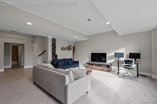 3575 Royal Berkshire Lane, Oakland, MI 48363