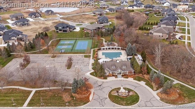 3575 Royal Berkshire Lane, Oakland, MI 48363