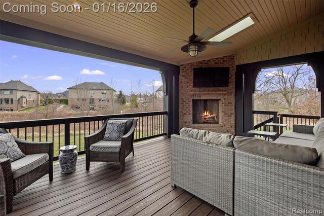 3575 Royal Berkshire Lane, Oakland, MI 48363