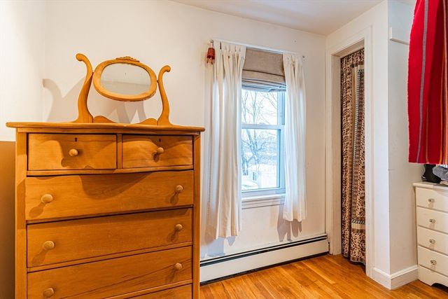 76 Business St, Boston, MA 02136