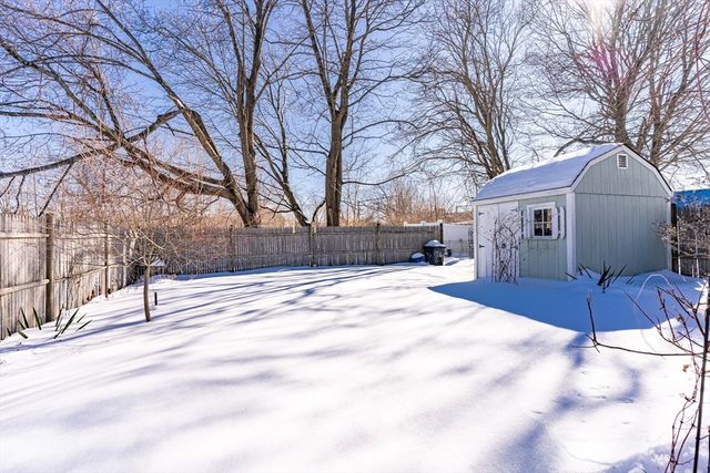 76 Business St, Boston, MA 02136