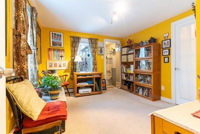 76 Business St, Boston, MA 02136