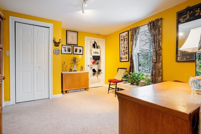 76 Business St, Boston, MA 02136