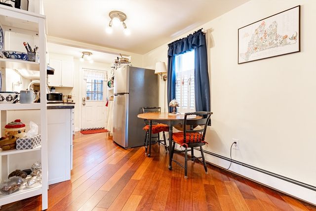 76 Business St, Boston, MA 02136