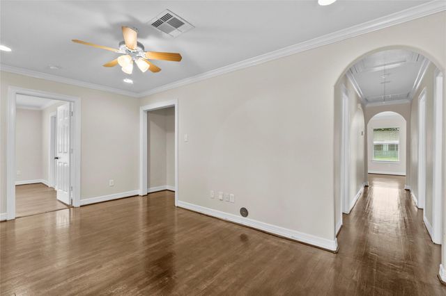 804 Valerie Avenue, Pasadena, TX 77502