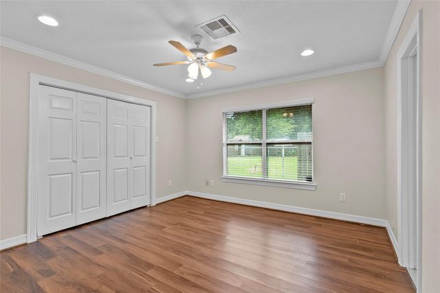 804 Valerie Avenue, Pasadena, TX 77502