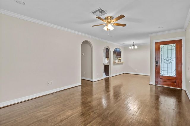 804 Valerie Avenue, Pasadena, TX 77502