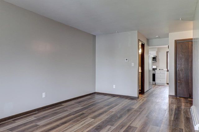 1825 W BREWSTER STREET, Appleton, WI 54942