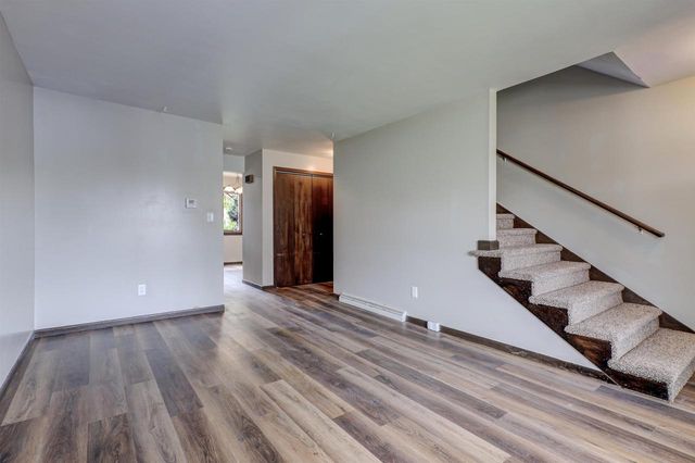 1825 W BREWSTER STREET, Appleton, WI 54942