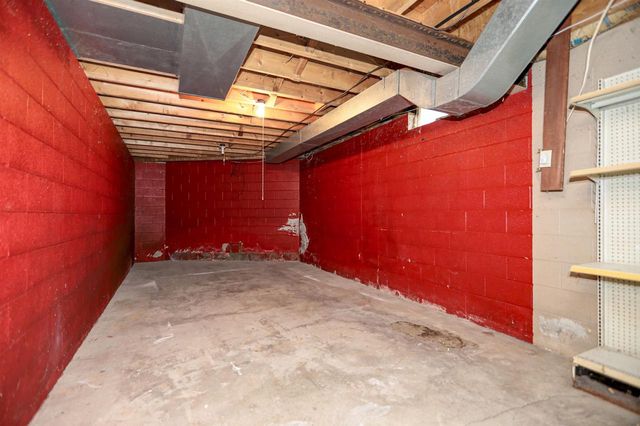 1825 W BREWSTER STREET, Appleton, WI 54942