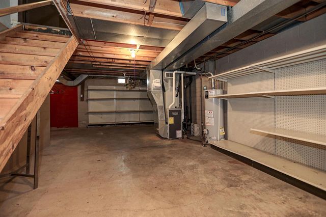 1825 W BREWSTER STREET, Appleton, WI 54942