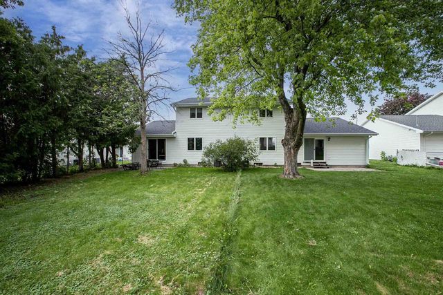 1825 W BREWSTER STREET, Appleton, WI 54942