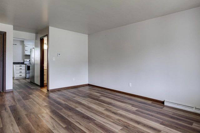1825 W BREWSTER STREET, Appleton, WI 54942