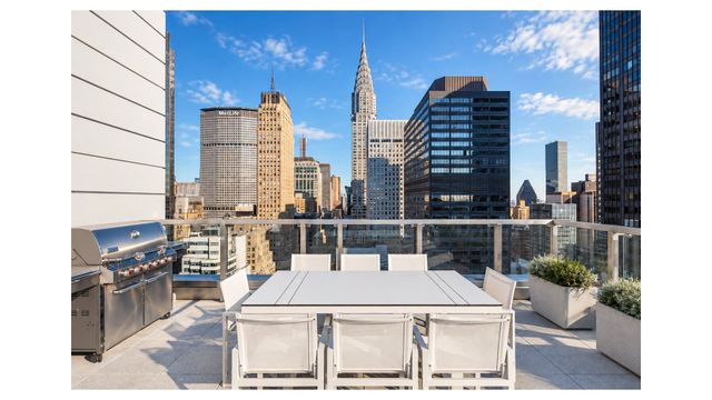 325 Lexington Ave Apt 25A, New York City, NY 10016