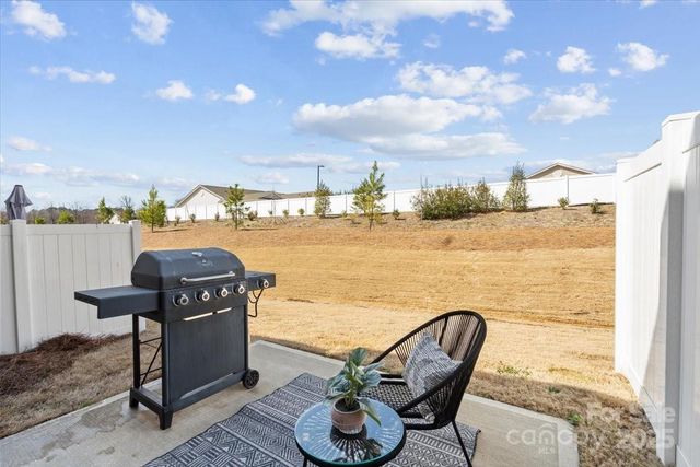 9042 Northfield Crossing Drive, Charlotte, NC 28269