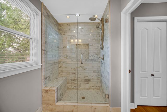 1800 W Sibley Street, Park Ridge, IL 60068